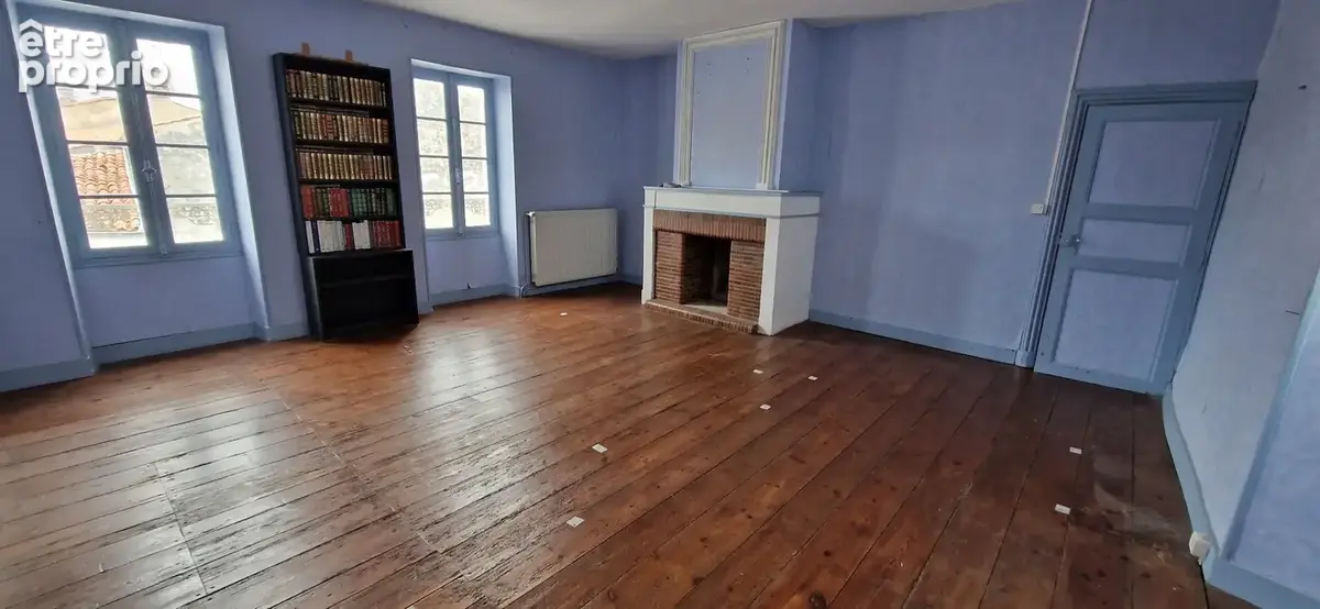 Dpt Charente Maritime (17), à vendre TONNAY BOUTONNE maison P6 de 146 m² - Terrain de 515,00 m² - photo 3