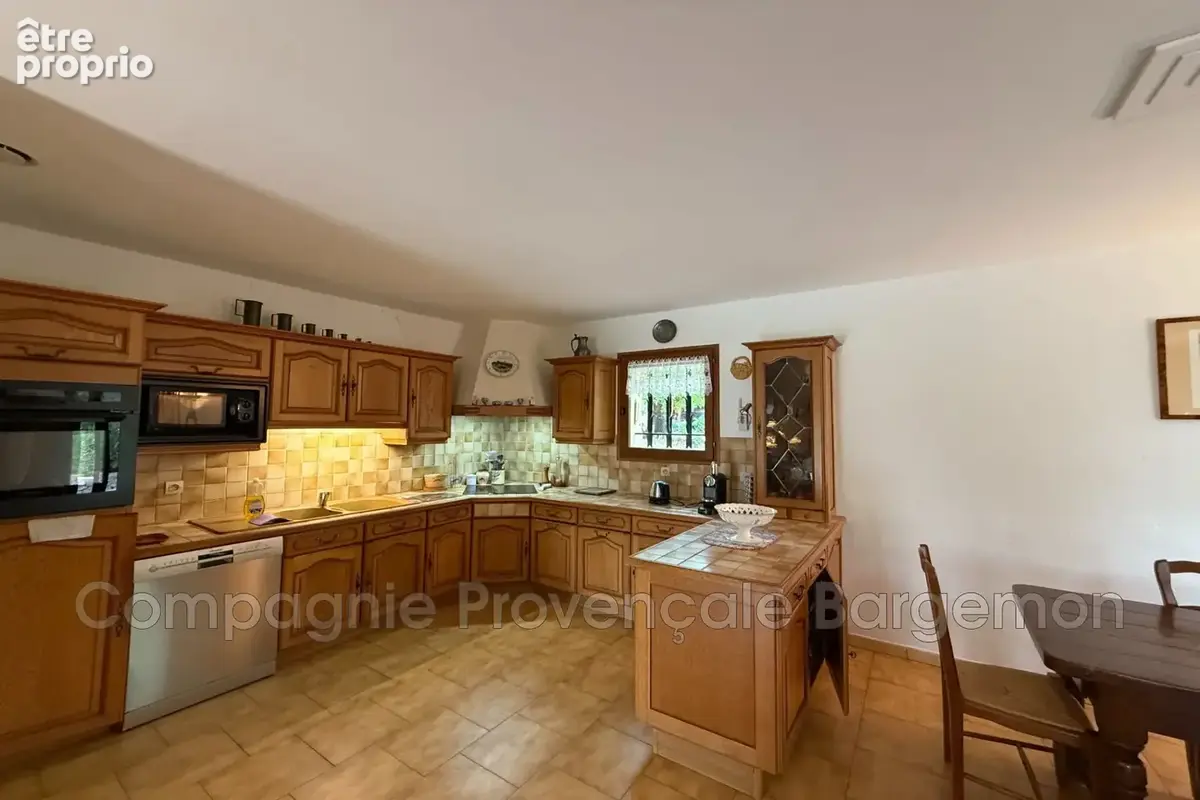 Maison 240 m² à vendre à Bargemon (83830) - photo 2