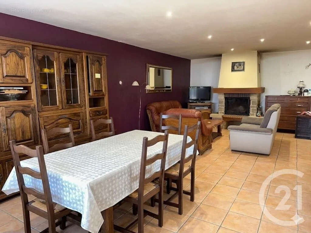 Maison à COSNE-COURS-SUR-LOIRE