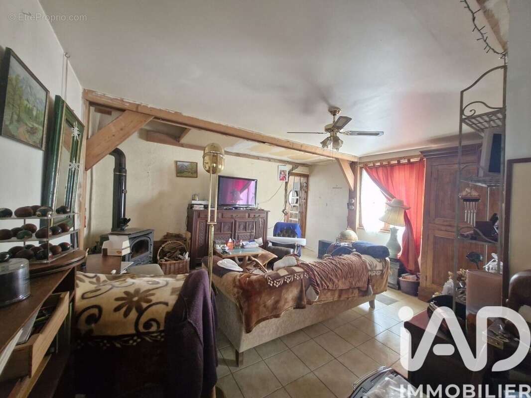 Maison 146 m² à Brion-Pres-Thouet  - photo 3