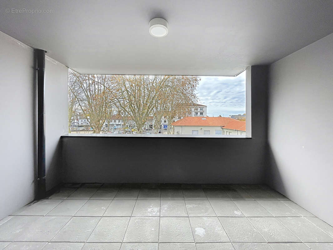 Appartement à BILLERE