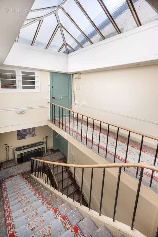 Appartement à PARIS-7E