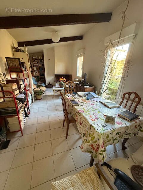 Appartement à MONTGUYON