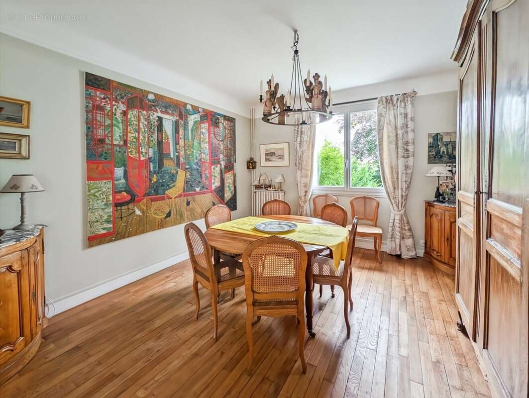 Maison 190 m² à Saint-Cyr-L'ecole  - photo 6
