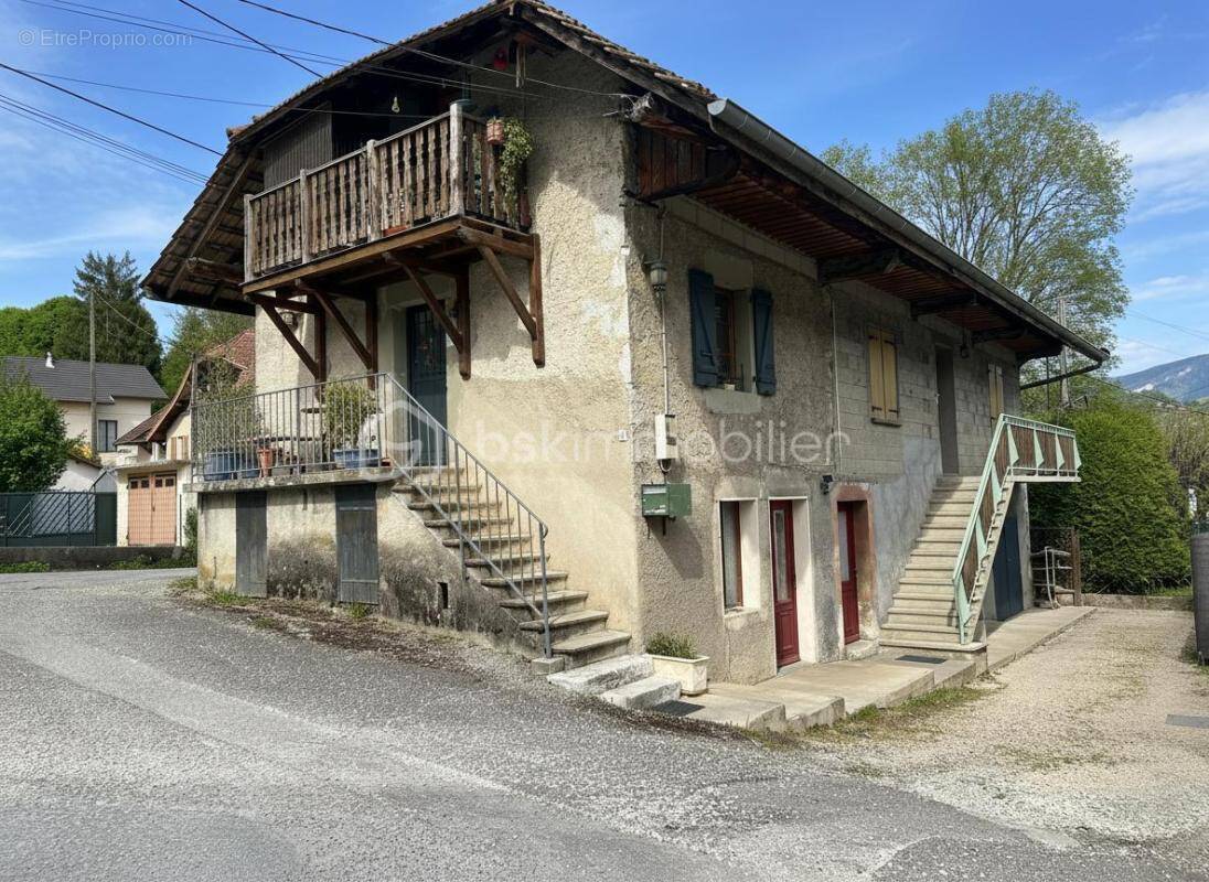 Maison à GRESY-SUR-AIX