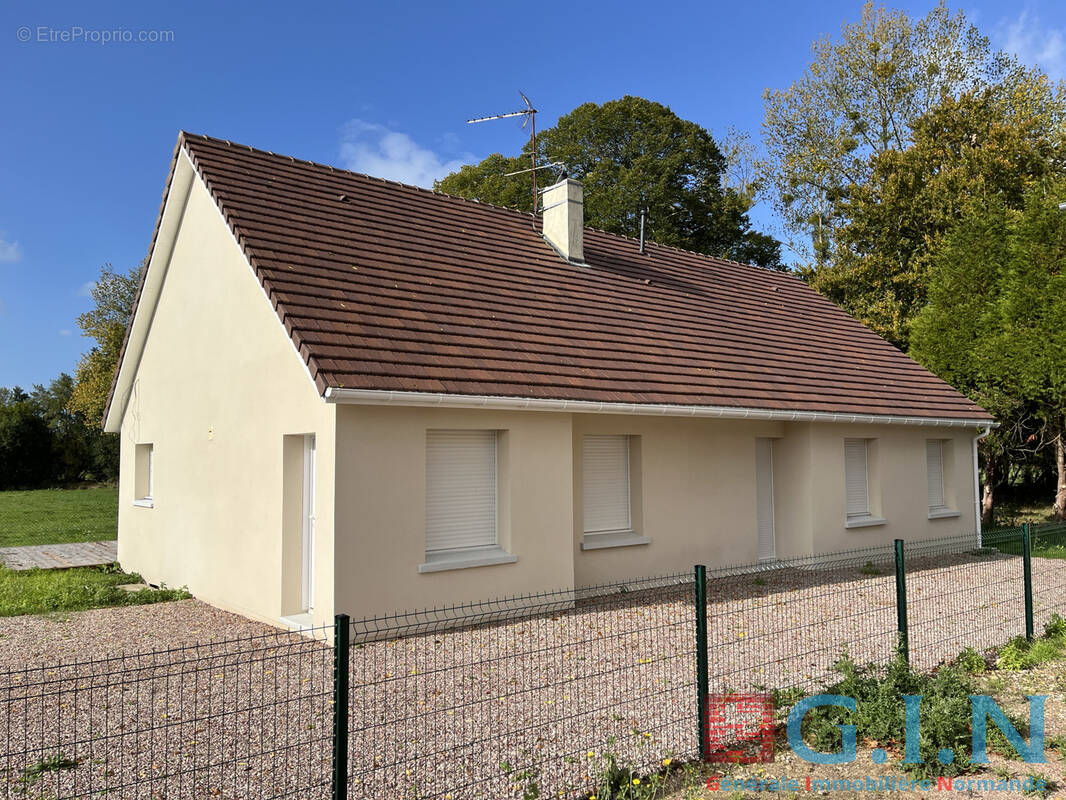 Maison à CANAPVILLE