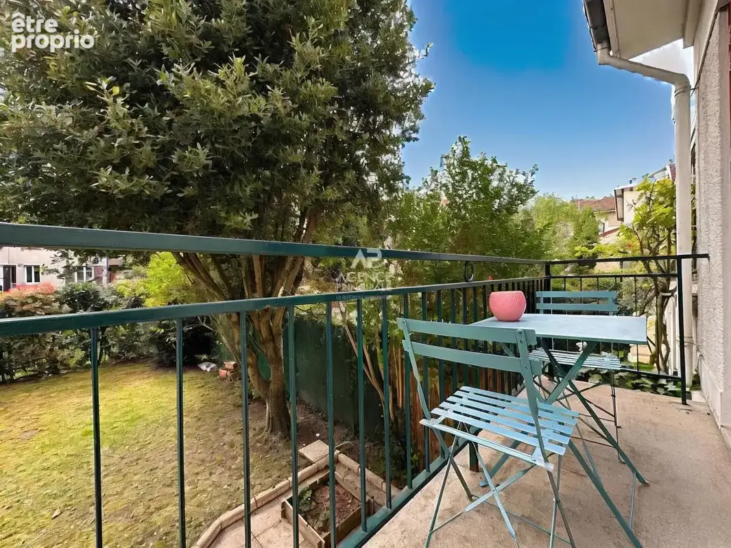 VIROFLAY -  Maison de 5 pièces et vaste garage - photo 10