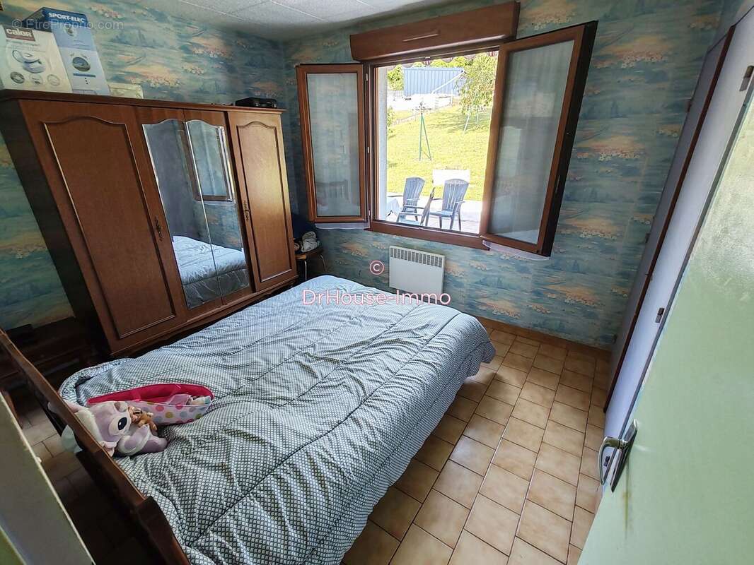 Maison à VAUX-SUR-VIENNE