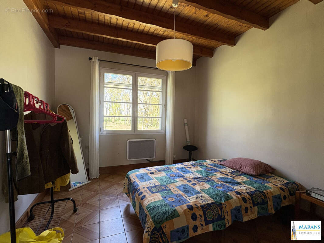 Maison à L'ILE-D'ELLE