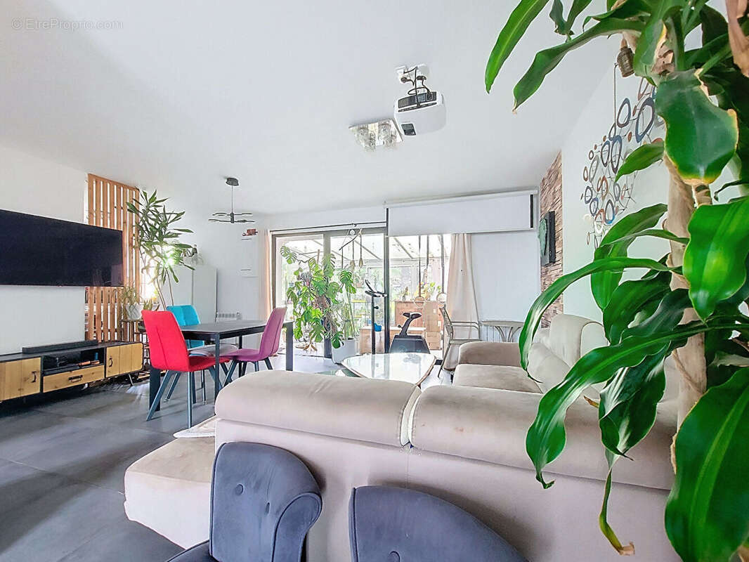 Maison à BLANQUEFORT