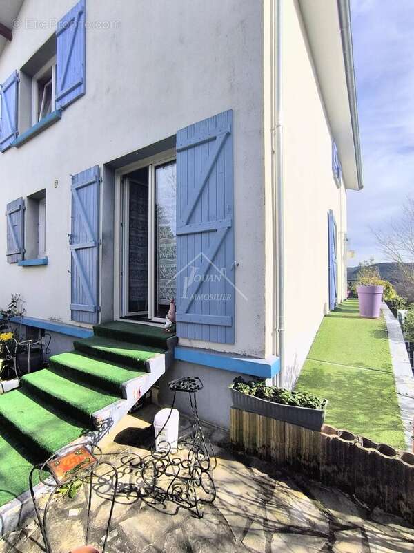 Maison à SAINT-ELOY-LES-MINES