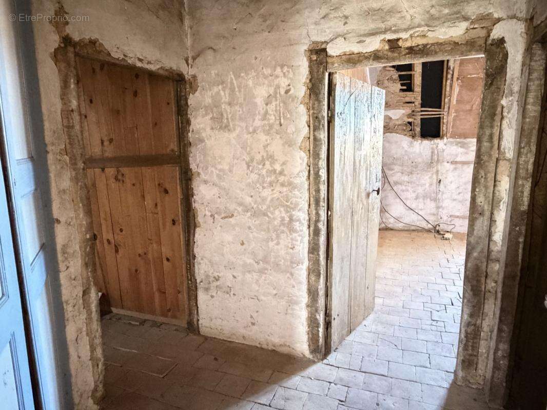 Maison de caractère à vendre au cœur du village de René - photo 13