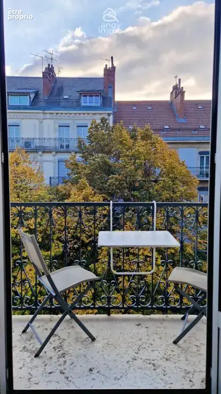 Charme Haussmannien pour ce 3 pièces de 83 m2 - photo 5