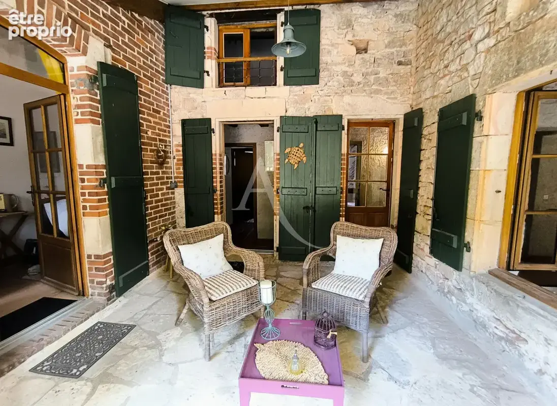 Maison familiale, Les Junies 6 à 8 chambres sur 329m² + piscine - photo 6