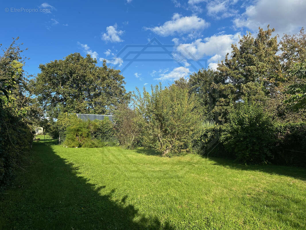 Maison à VILLENEUVE-LES-SABLONS