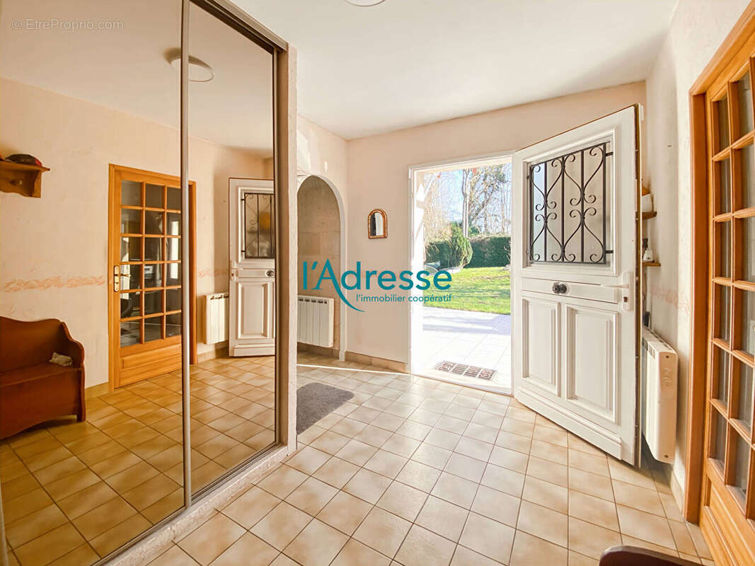 Maison à MONTALET-LE-BOIS