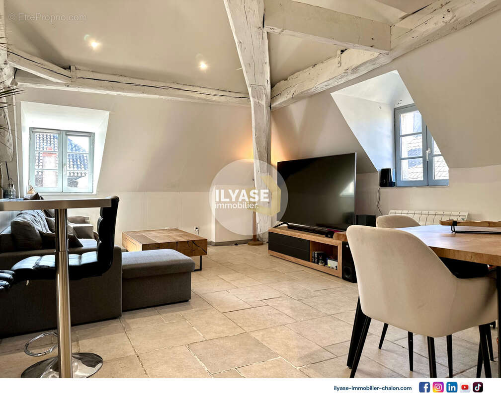 Appartement T3  77 m2  Centre-ville - photo 6