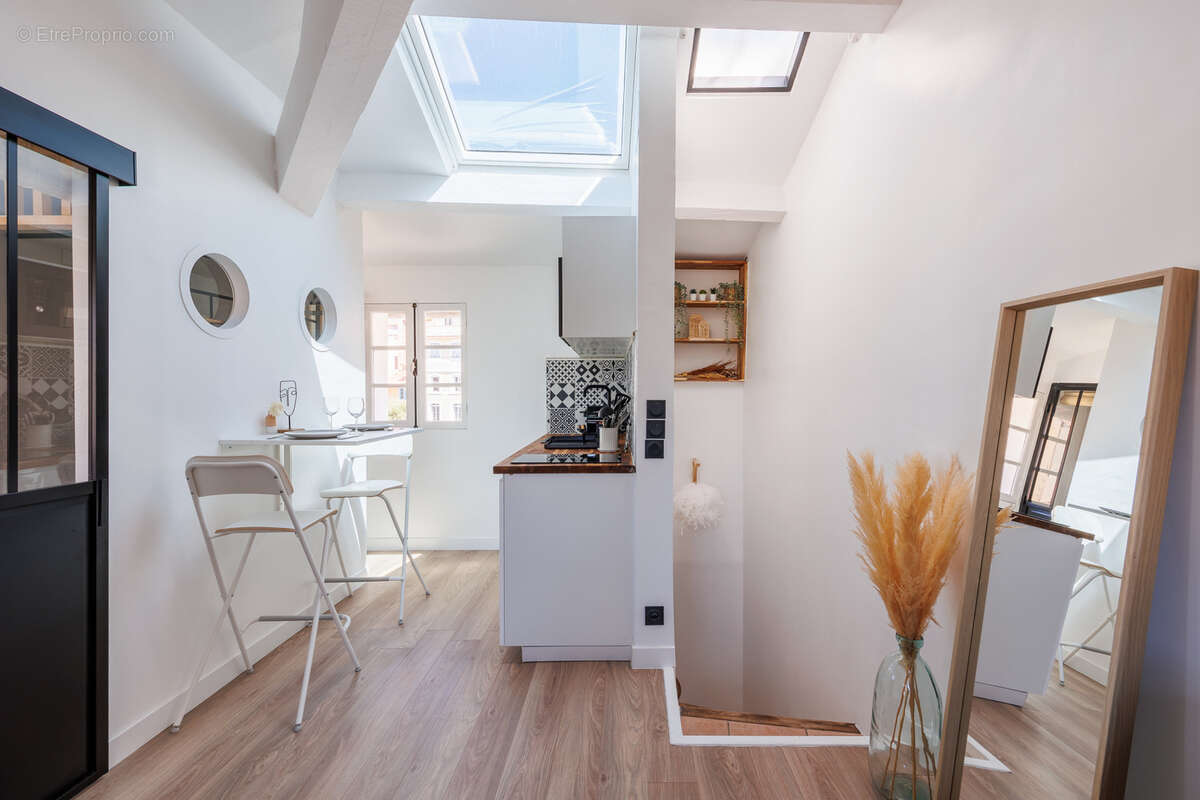 Appartement à MARSEILLE-2E