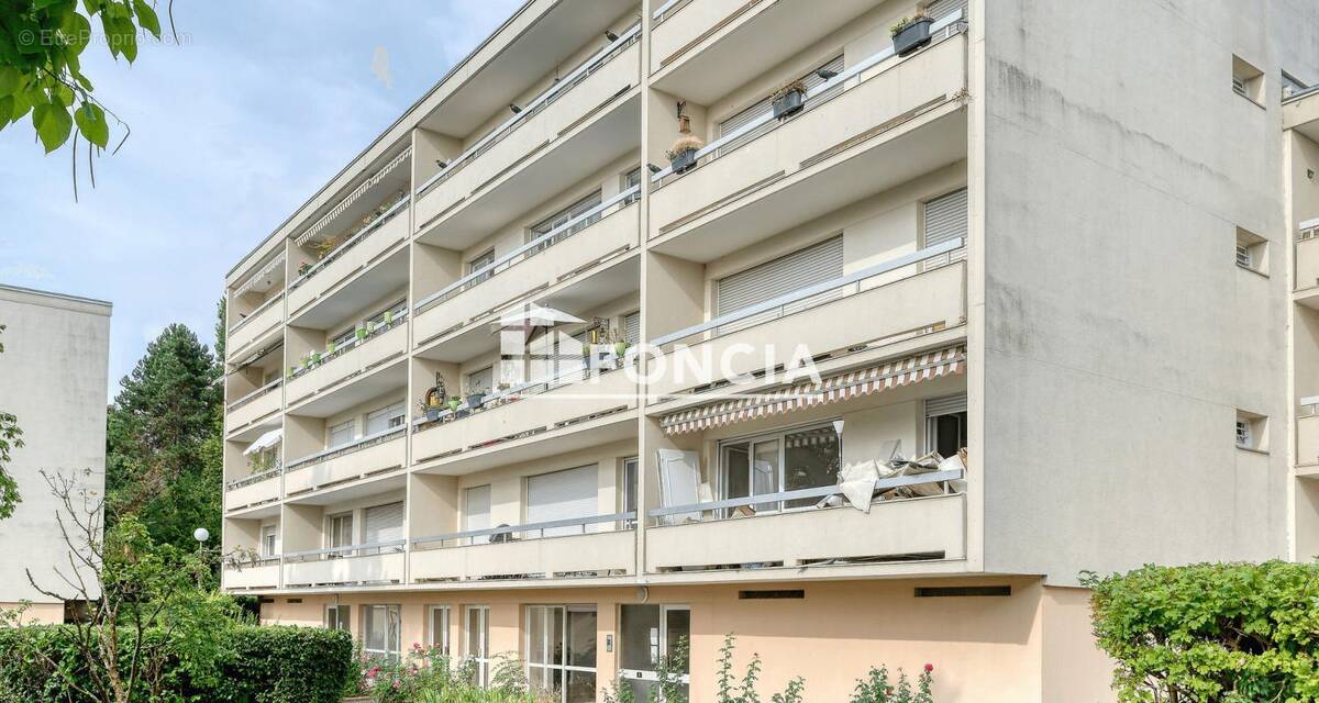 Appartement à EVRY