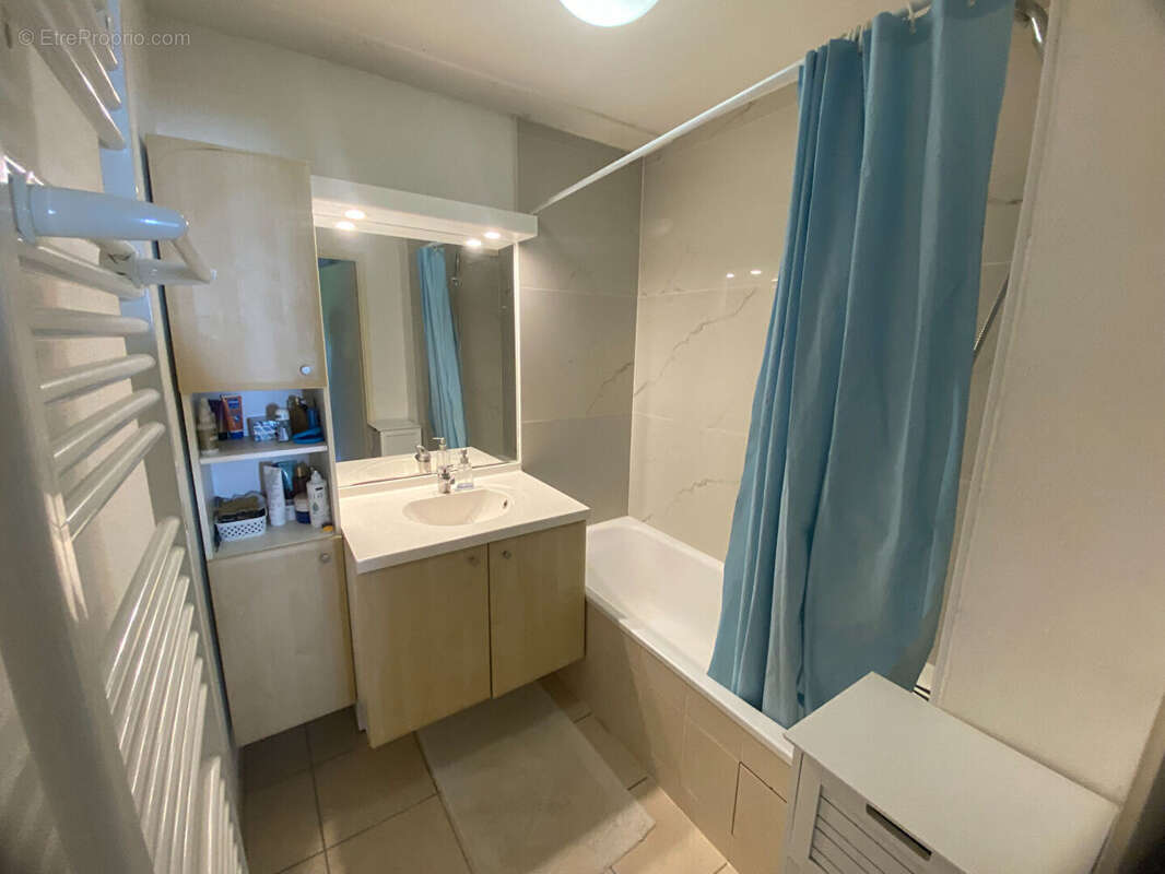 Appartement à LES SORINIERES