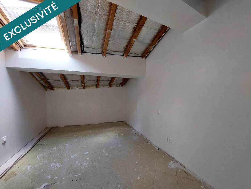 Photo 3 - Parking à ROMENAY