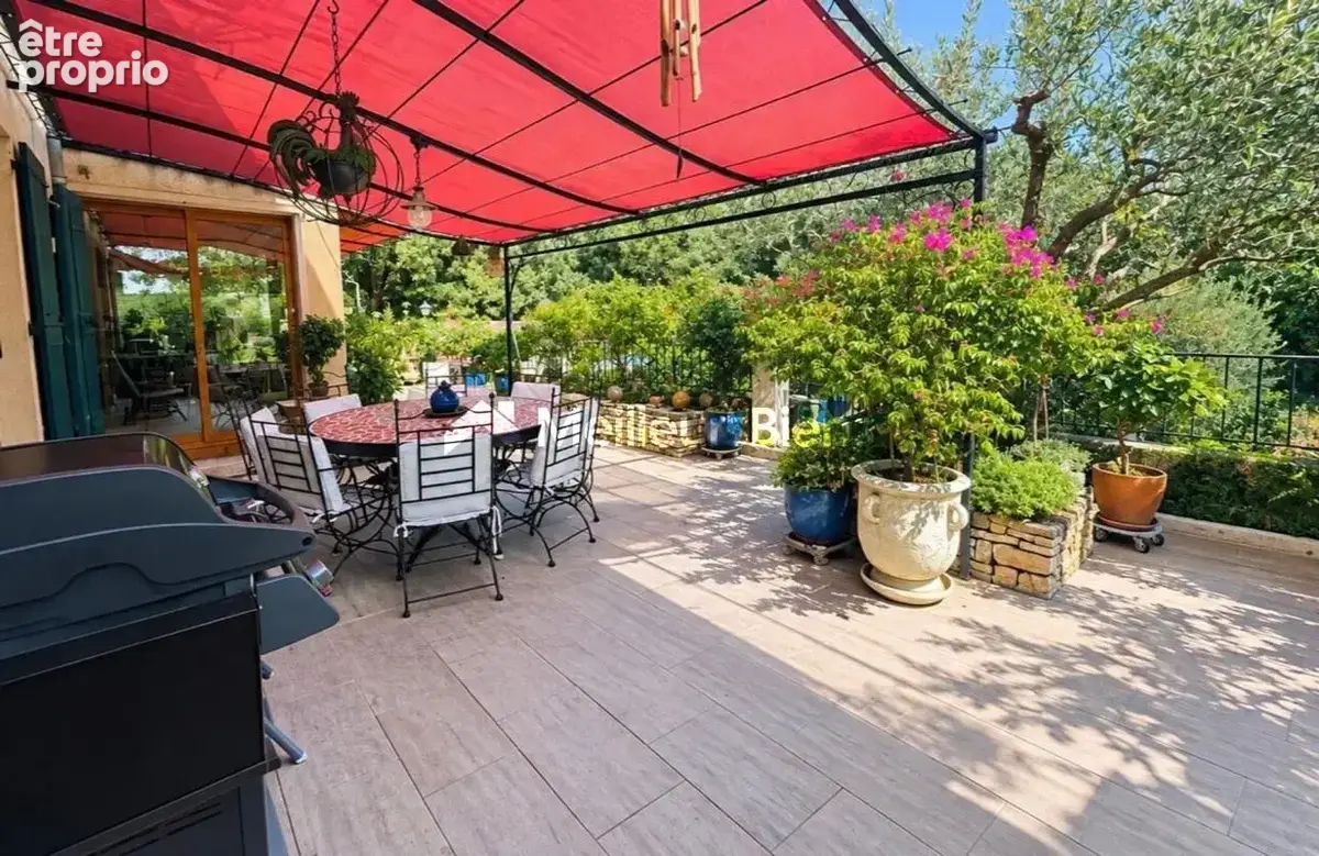 Jolie maison de 142 m² avec piscine et garage - photo 5
