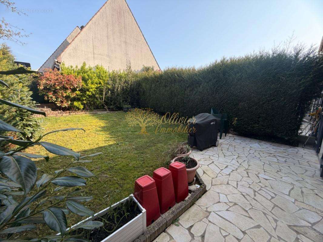 Maison à PONTAULT-COMBAULT