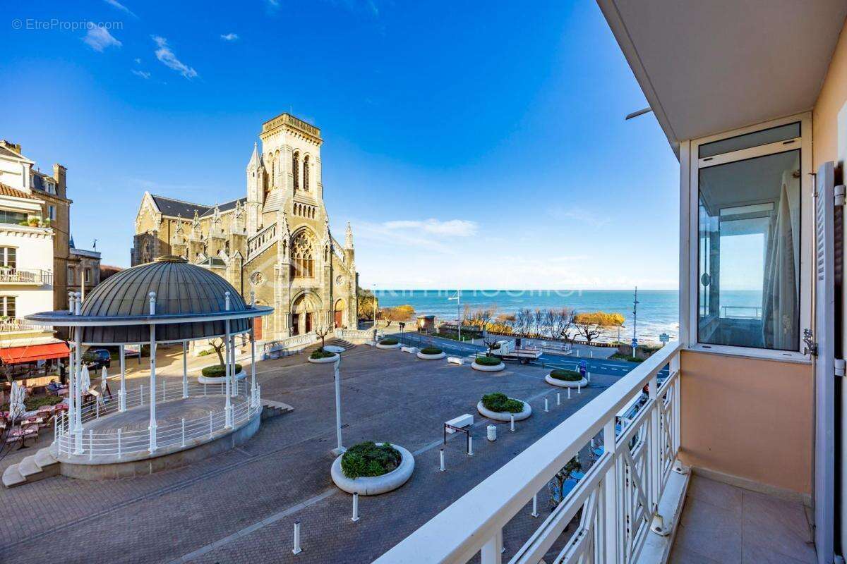 BIARRIT -T2 avec Balcon- Vue Océan et Eglise - photo 2