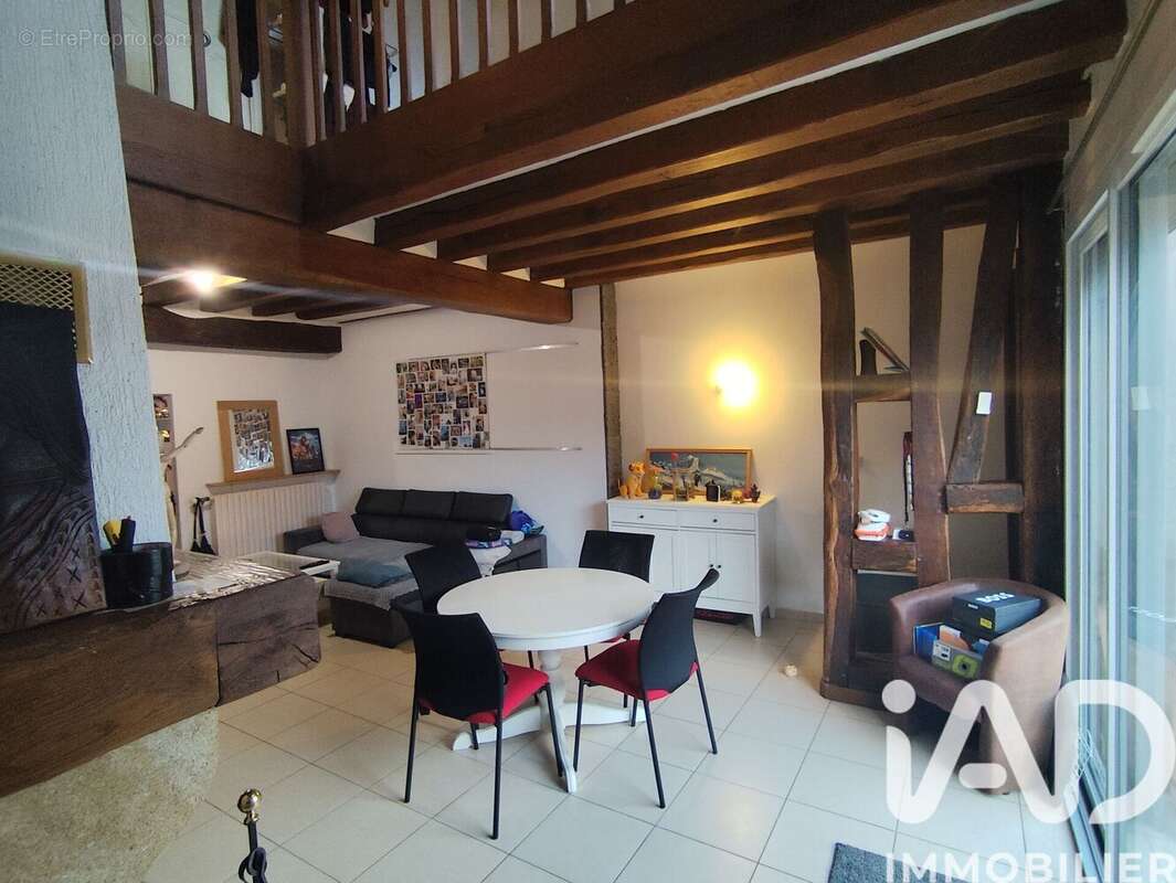 Maison 126 m² à Clery-Saint-Andre  - photo 6