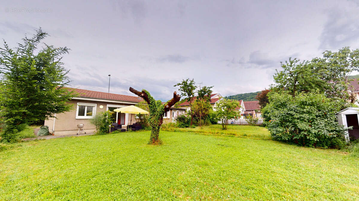 Maison à ECHIROLLES