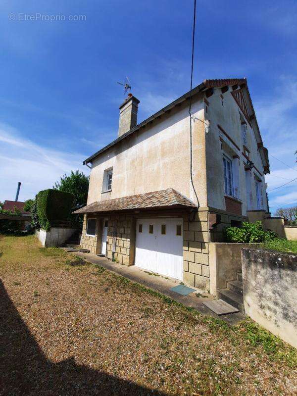Maison à MONDOUBLEAU
