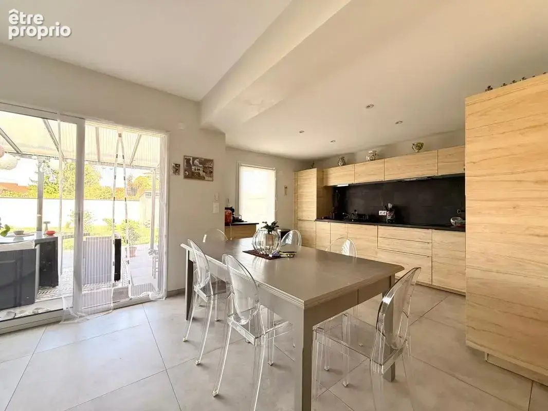 ARC SUR TILLE CENTRE : Maison de plain-pied 3 chambres sur un terrain de 523 m² - photo 3