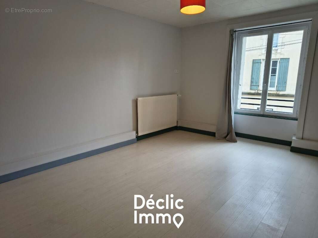 Spacieuse maison de bourg, l'alternative parfaite entre appartement et maison. - photo 7
