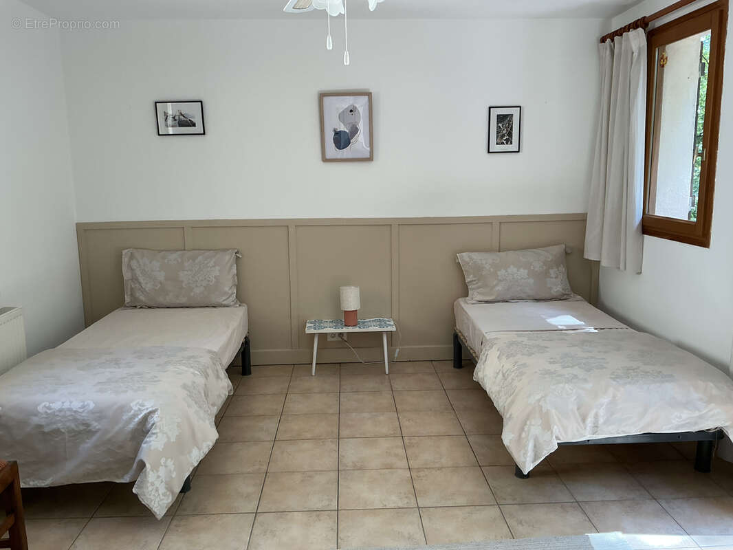 Maison de plain pied avec piscine - photo 15