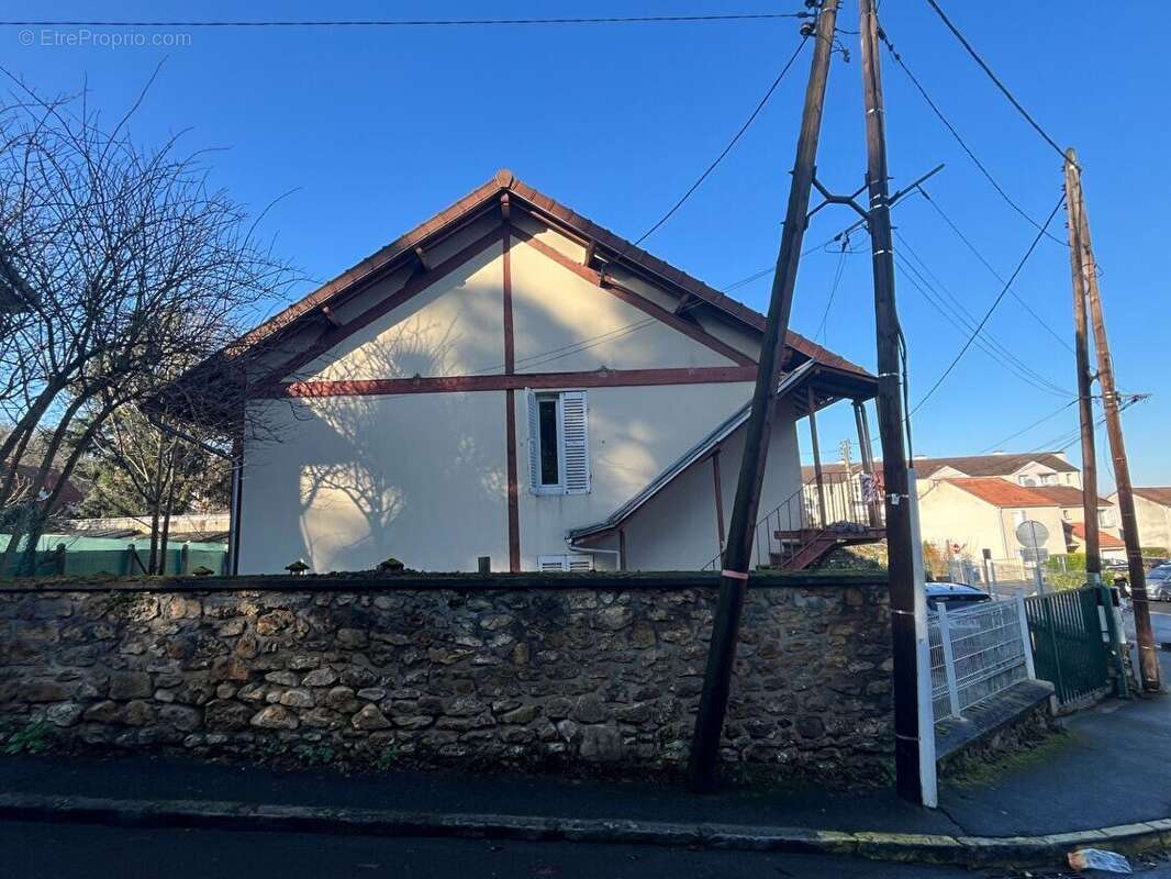 Maison à RIS-ORANGIS