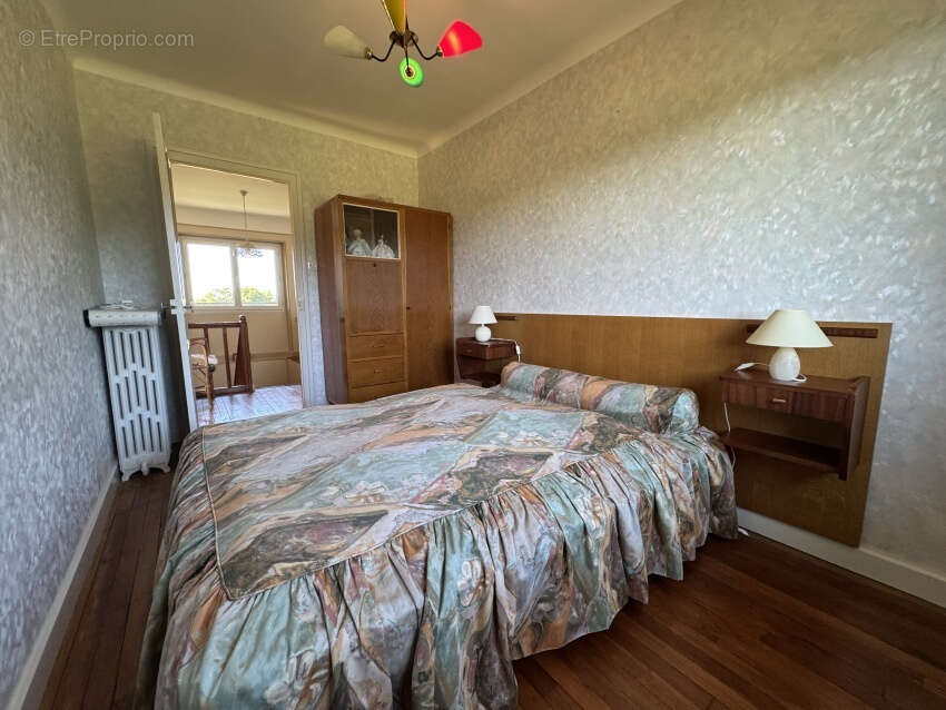 Maison à SAINT-GEORGES-DE-MONS