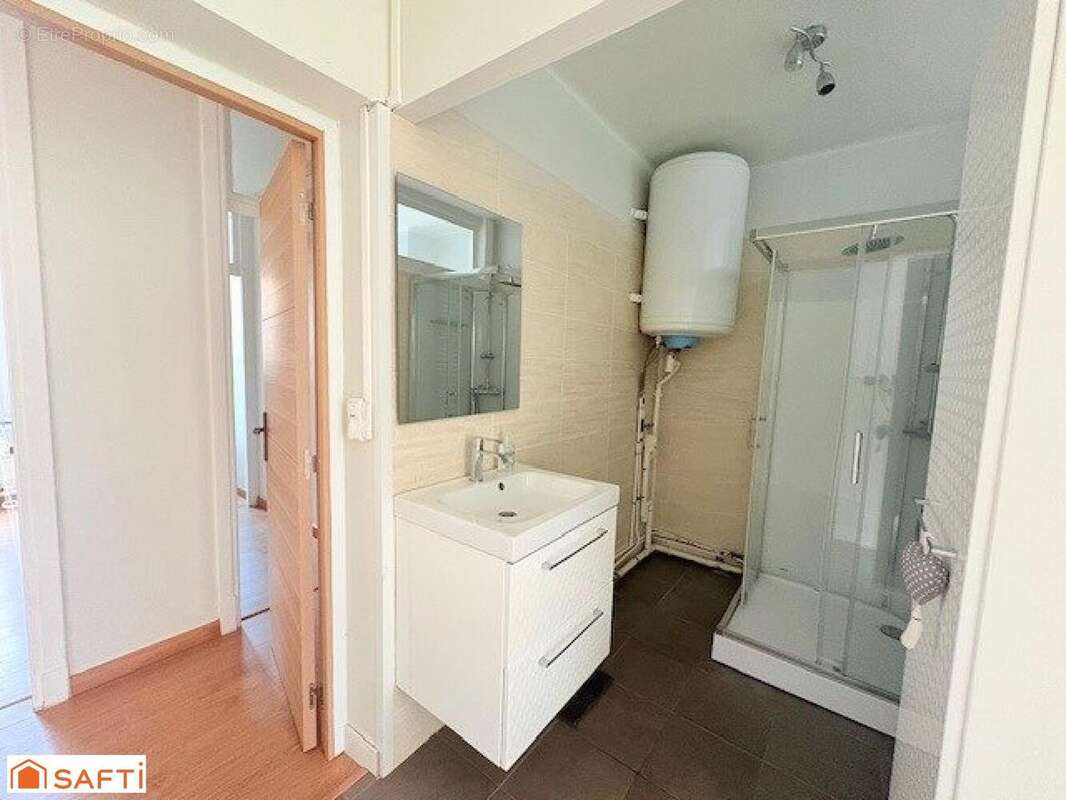 Photo 7 - Appartement à VALENCIENNES