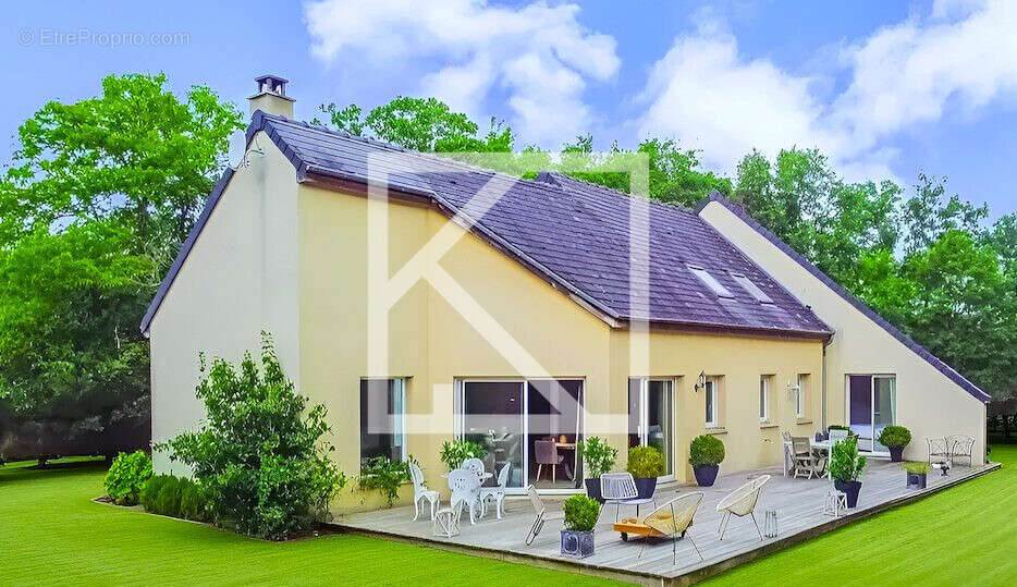 Maison à GUECELARD