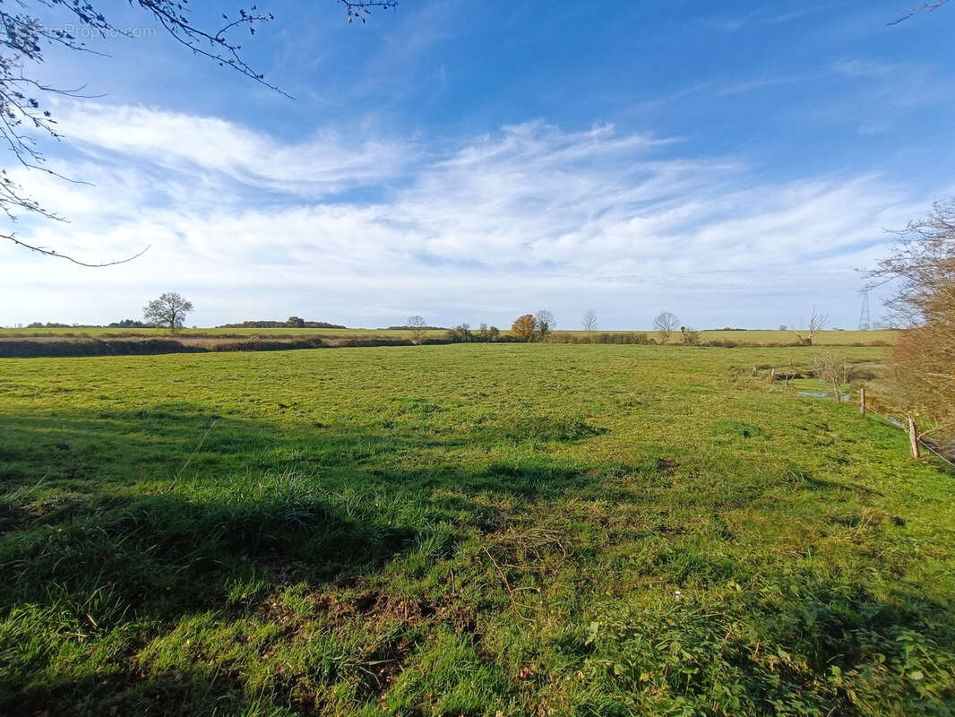 Maison à JUSSY-LE-CHAUDRIER