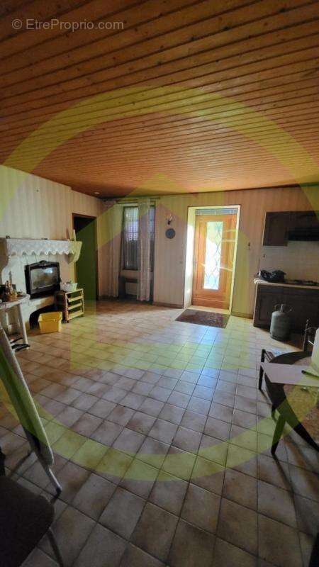 Maison à RUFFEC