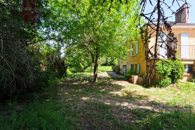 Maison à vendre 4 pièces SIORAC EN PERIGORD, sous-sol de 100m² exploitable  jardin 1933m² - photo 34