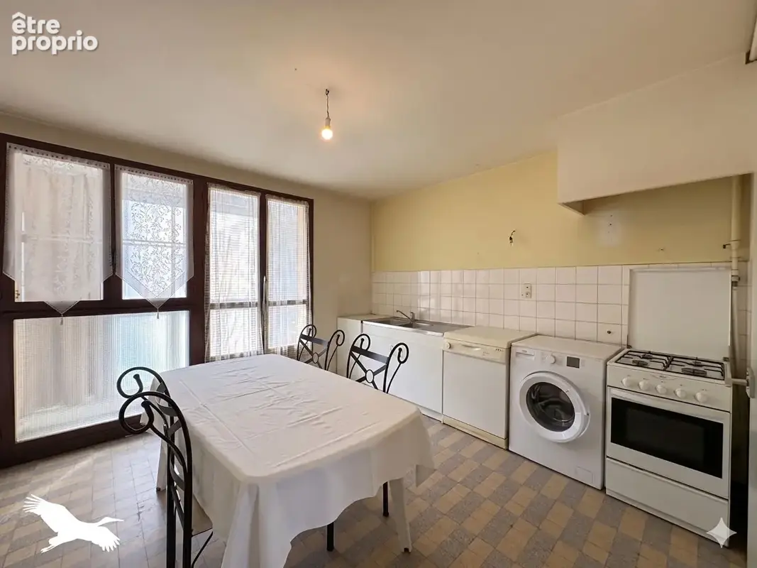 Pietro- Appartement à vendre - Marseille 13010 - SAINT TRONC - 231 rue Pierre Doize - appartement 4 pièces de 84m² - photo 2