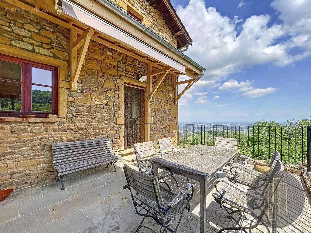 Maison à VILLEFRANCHE-SUR-SAONE