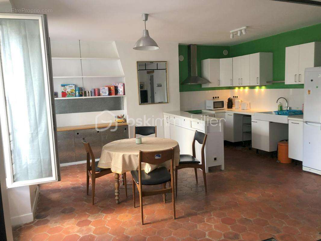 Appartement à AUBERVILLIERS