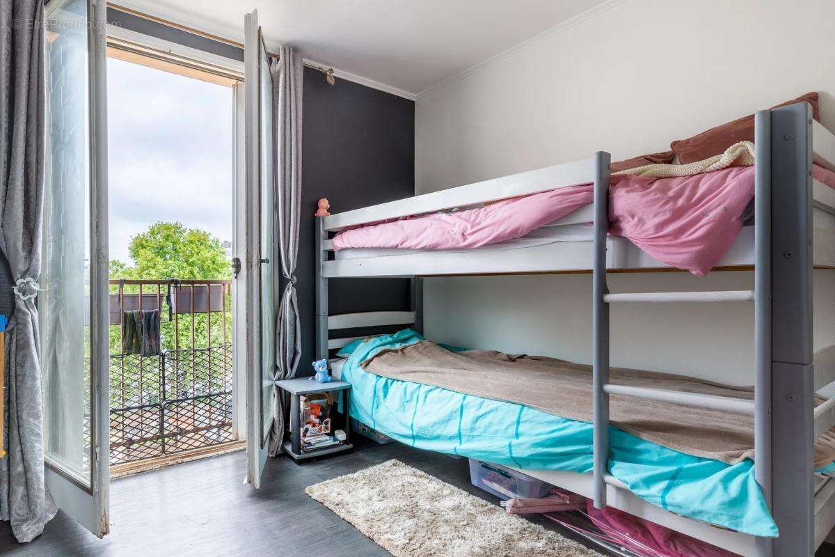 Appartement à PARIS-20E