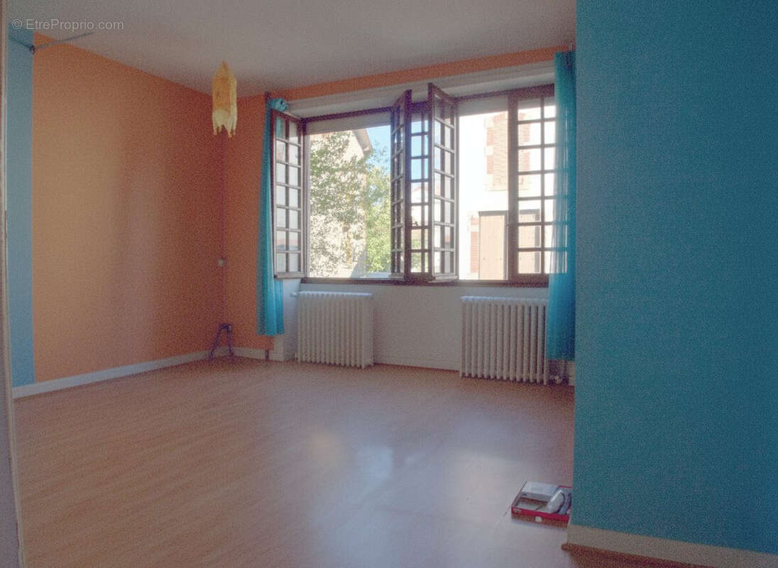 Maison à MESSEIX