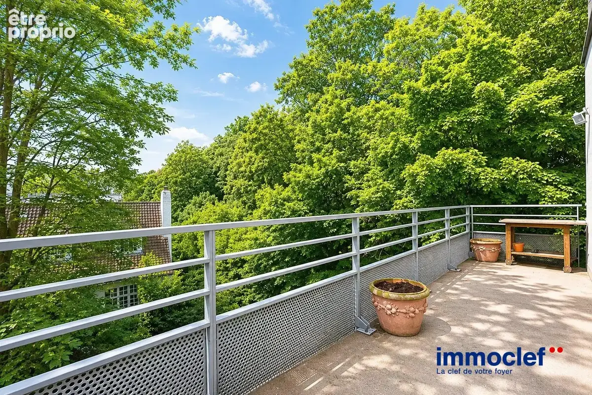 Photo Appartement à Croix au prix de 278 000€