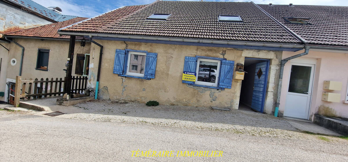 Appartement à FONCINE-LE-HAUT