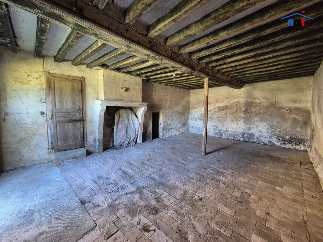Maison à BELLOU-SUR-HUISNE