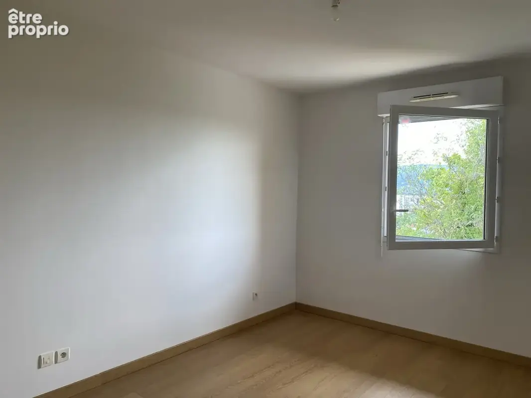 T3 avec terrasse, cave et garage, Le Clos de Santolines, 26500 BOURG LES VALENCE - photo 11